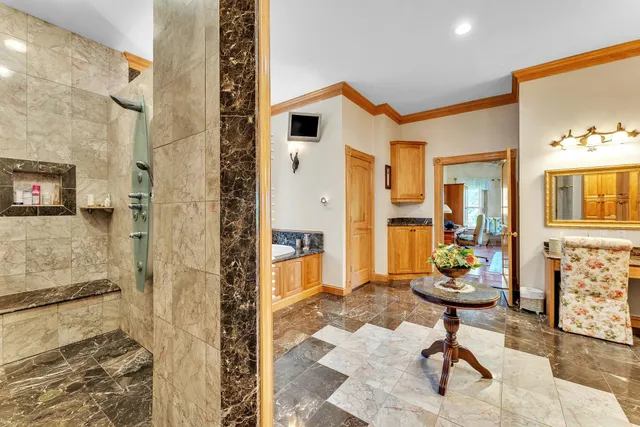 $1,995,000 | 4647 Lake Road, Newport Town, VT 05857