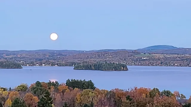 $1,995,000 | 4647 Lake Road, Newport Town, VT 05857