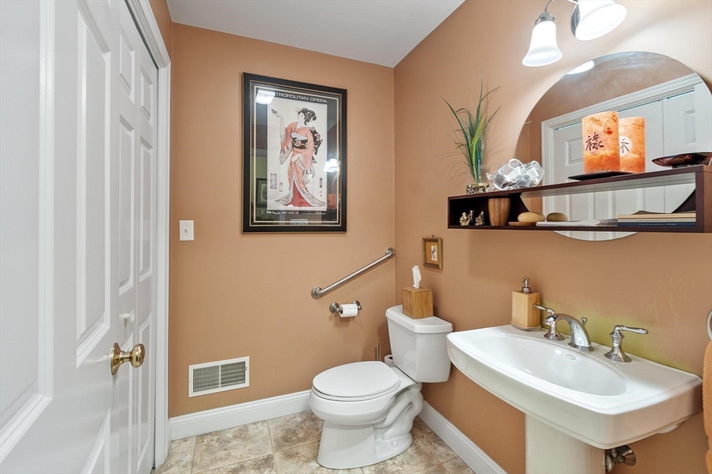 53 Baldwin Road, Unit 1003 Billerica, MA 01821 - Photo 19 of 28