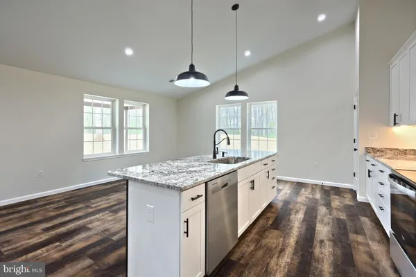 $517,500 | 15937 McDowell Farm Lane, Stewartstown, PA 17363