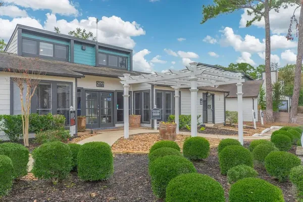 $1,080 | 21717 Inverness Forest Boulevard, Unit 410, Houston, TX 77073