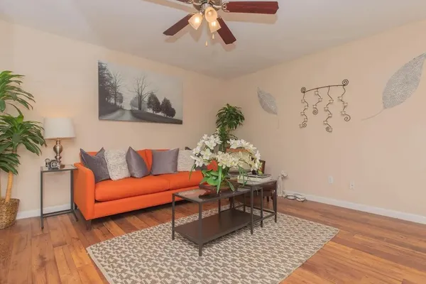 $1,080 | 21717 Inverness Forest Boulevard, Unit 410, Houston, TX 77073