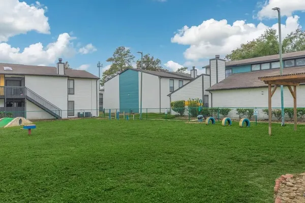 $1,080 | 21717 Inverness Forest Boulevard, Unit 410, Houston, TX 77073