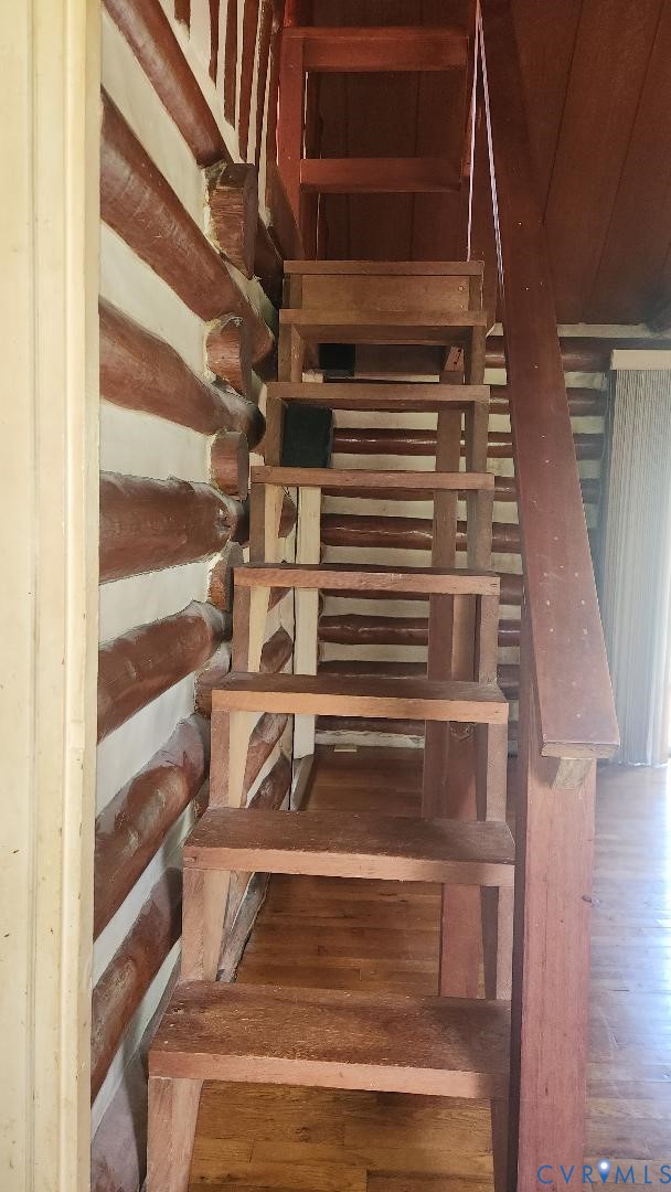 415 Springdale Avenue Colonial Heights, VA 23834 - Photo 10 of 21 a view of entryway