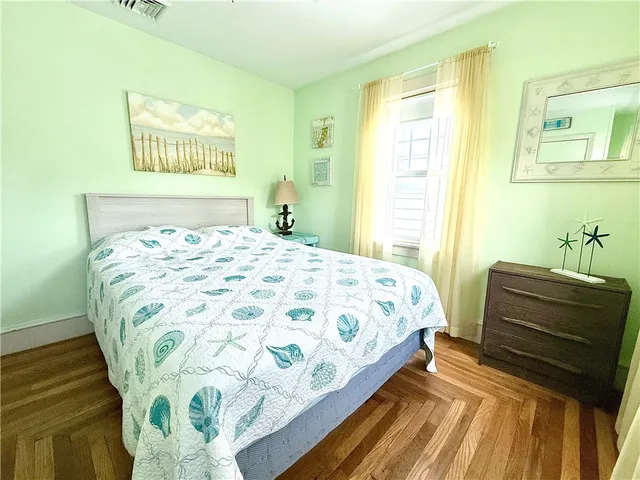 $3,300 | 5 Byrnes Street, Newport, RI 02840