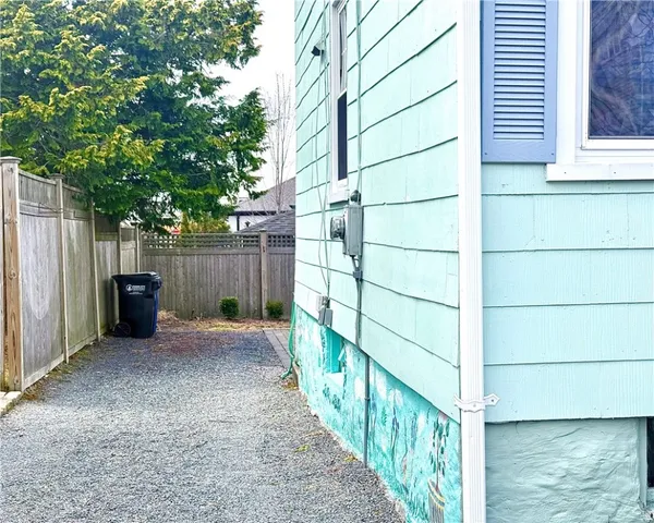 $3,300 | 5 Byrnes Street, Newport, RI 02840