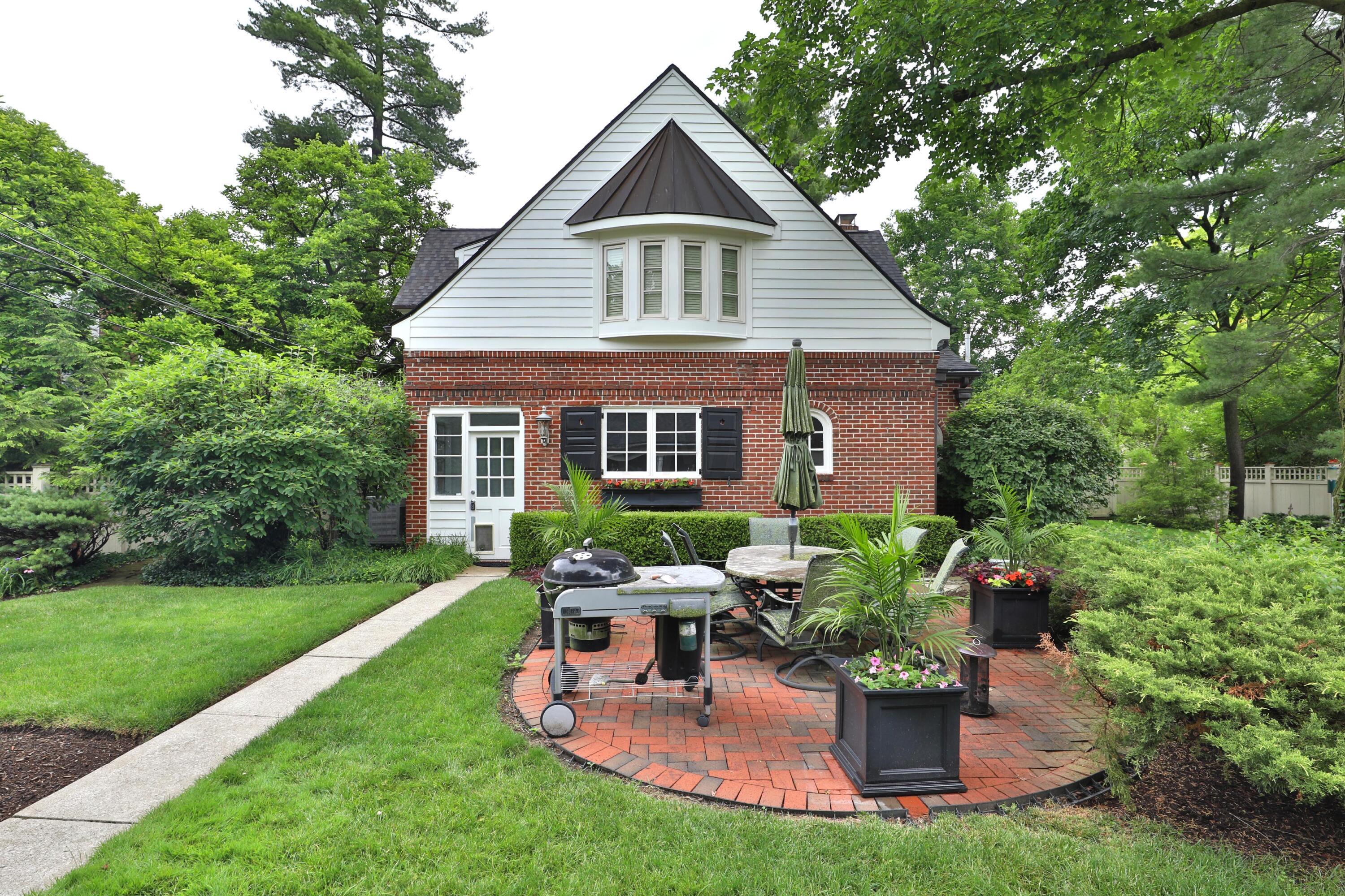 2433 Bryden Road Columbus, OH 43209 - Photo 58 of 62 2433-Bryden-Exterior17