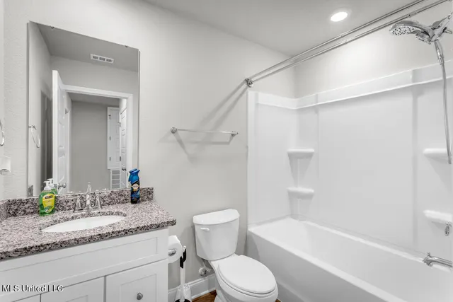 $1,850 | 12276 Frazier Lane, Gulfport, MS 39503