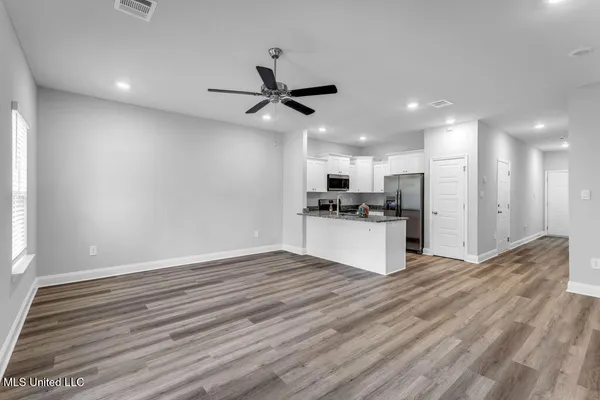 $1,850 | 12276 Frazier Lane, Gulfport, MS 39503