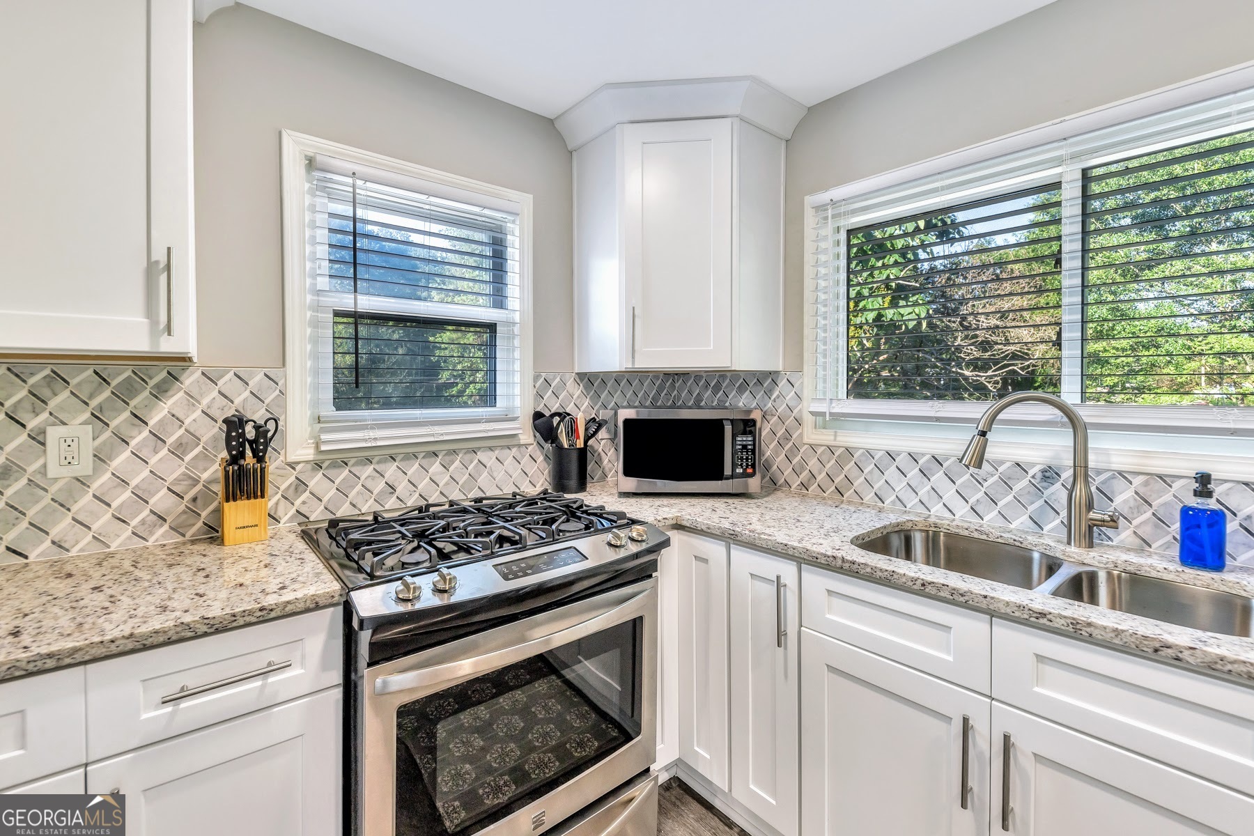 811 Old Powder Springs Road Southwest Mableton, GA 30126 - Photo 9 of 29