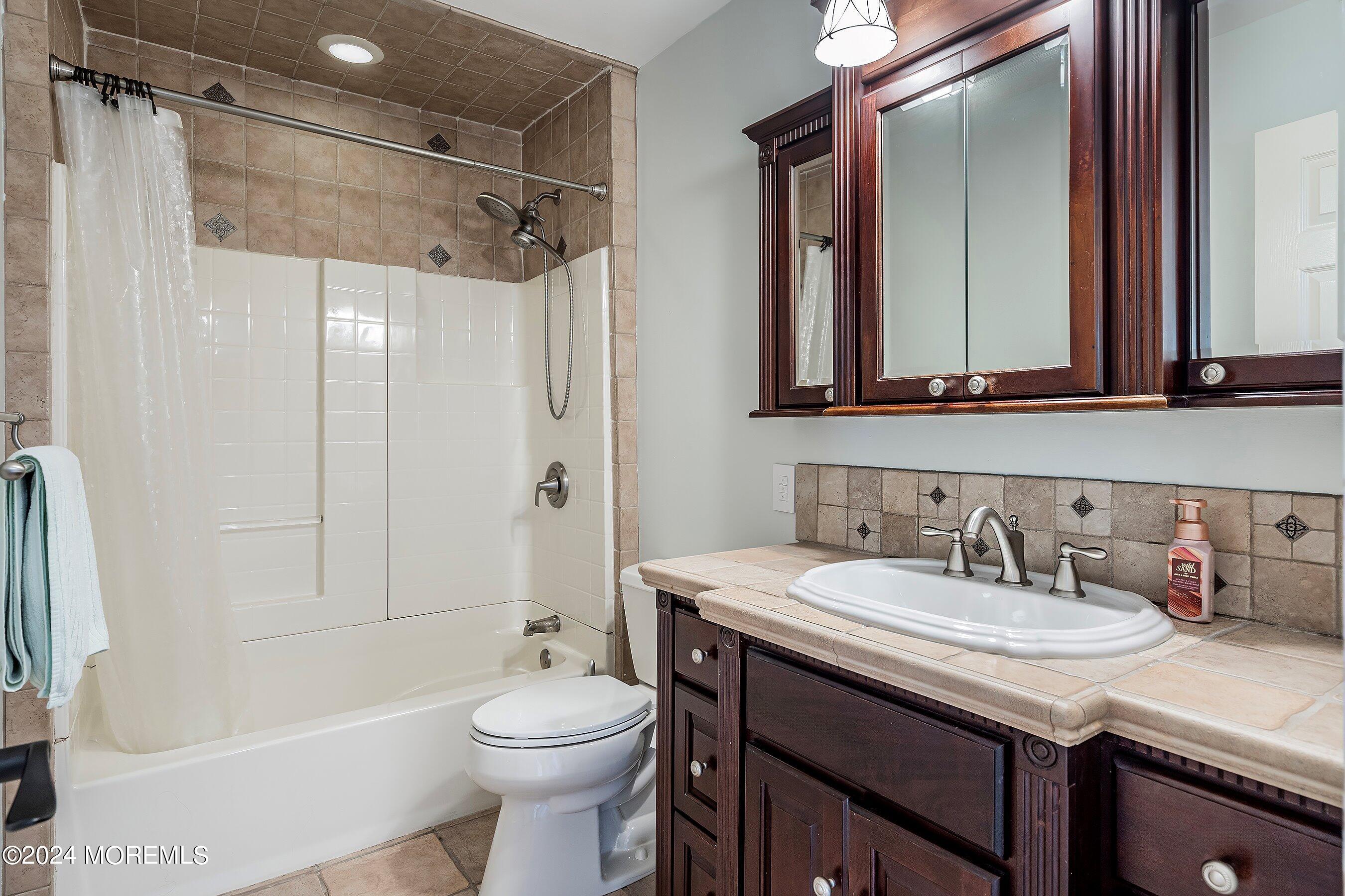 2 Pullen Drive Millstone Township, NJ 08535 - Photo 57 of 87 Bath 4