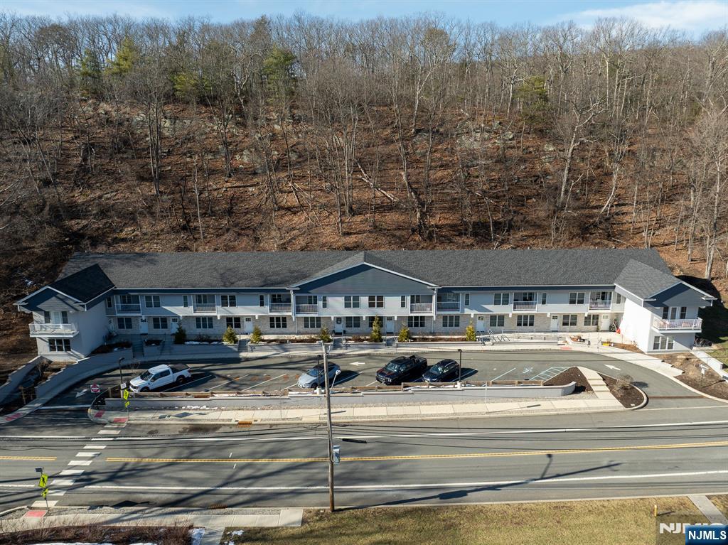 165 Lakeside Road, Unit 8 West Milford, NJ 07421 - Photo 30 of 41
