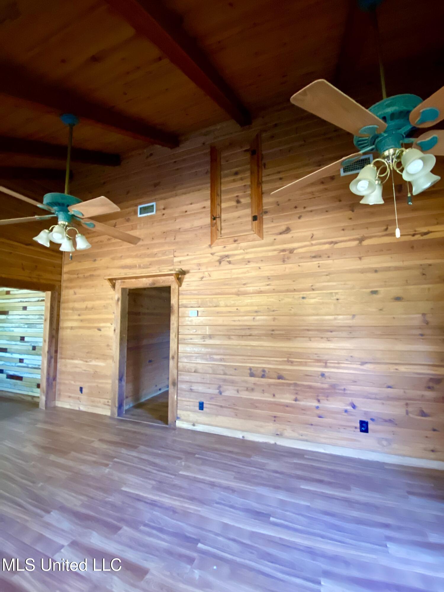 92 Dove Ridge Road Carriere, MS 39426 - Photo 6 of 51 4 Living Room, IMG_4844