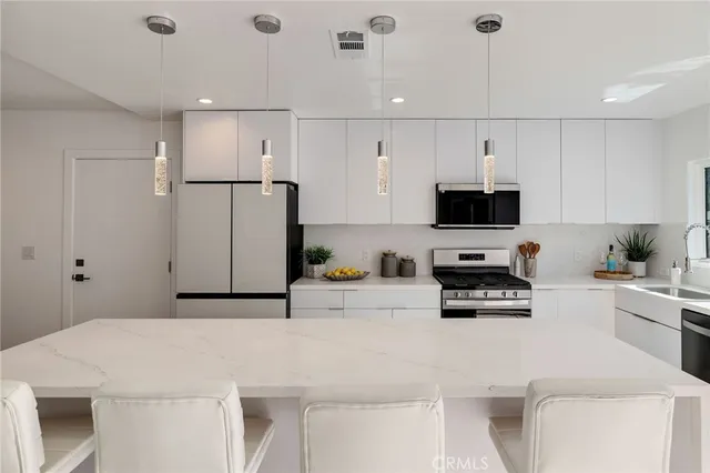 $1,455,000 | 1544 West 215th Street, Torrance, CA 90501