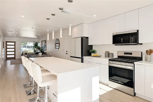 $1,455,000 | 1544 West 215th Street, Torrance, CA 90501