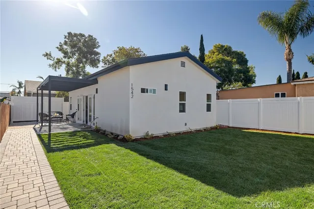 $1,455,000 | 1544 West 215th Street, Torrance, CA 90501