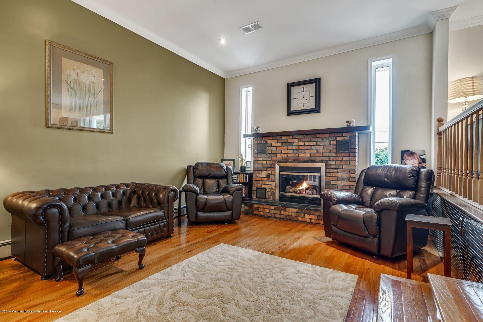 22 Moore Road Marlboro, NJ 07746 - Photo 20 of 47 14