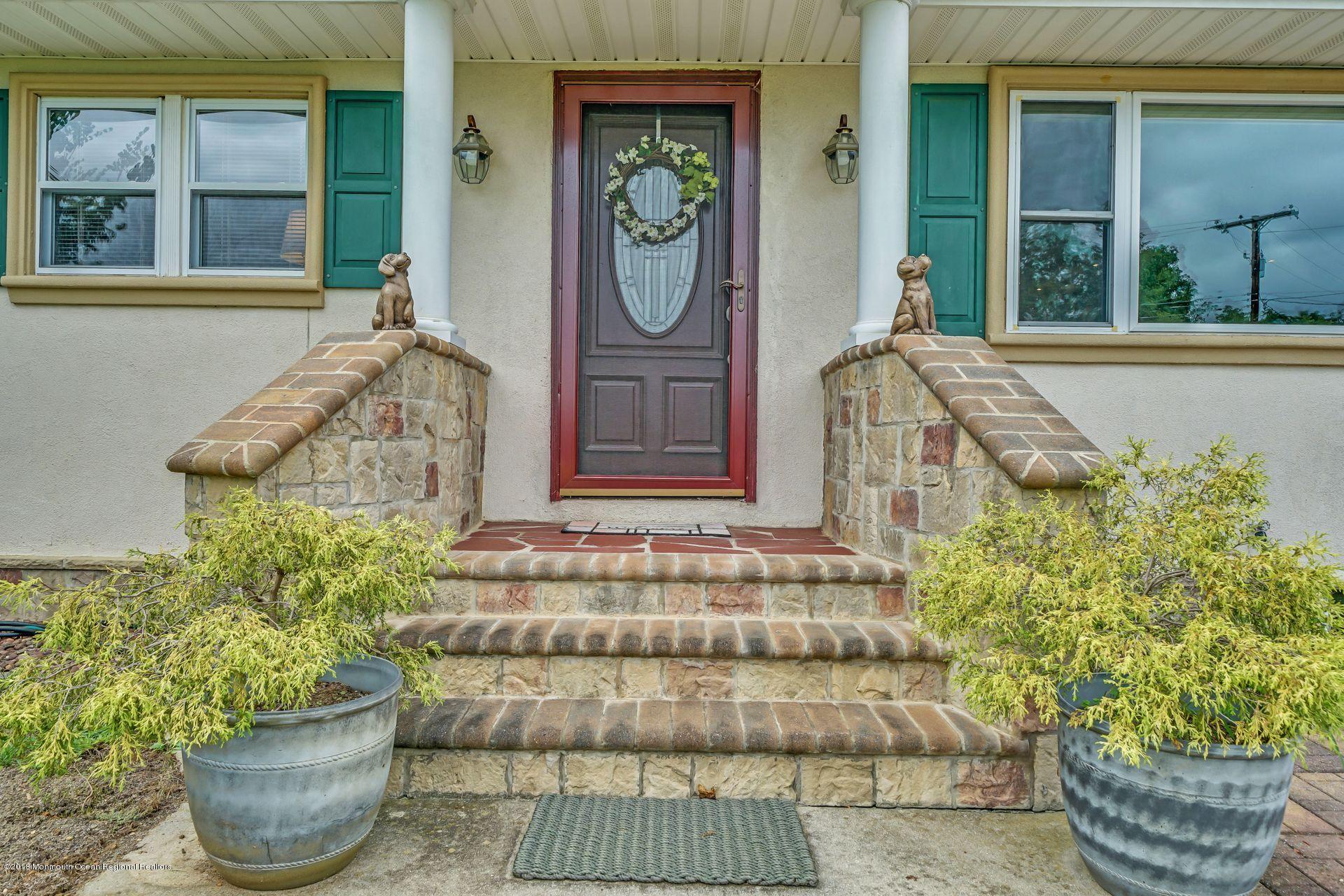 22 Moore Road Marlboro, NJ 07746 - Photo 3 of 47 9