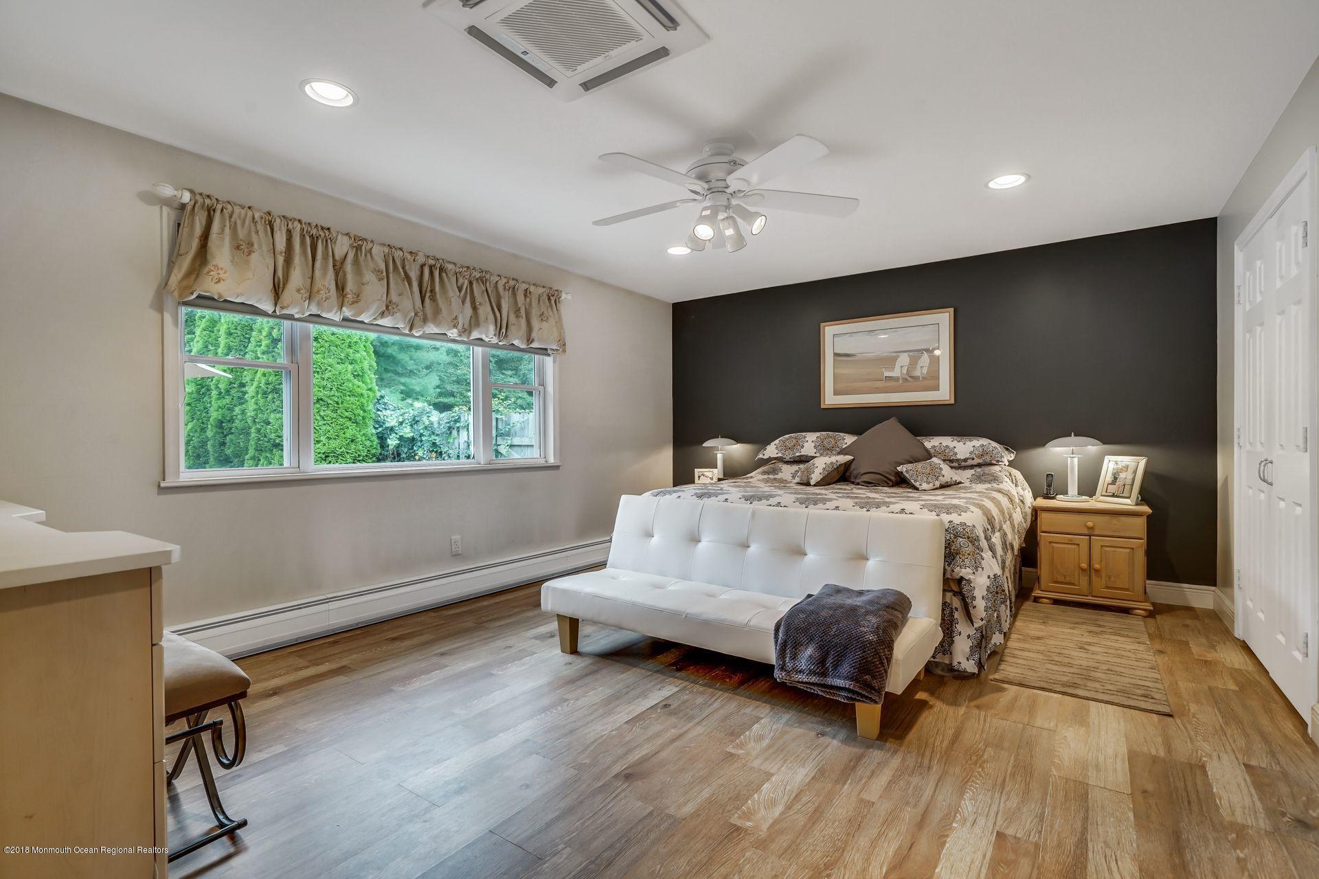 22 Moore Road Marlboro, NJ 07746 - Photo 23 of 47 32