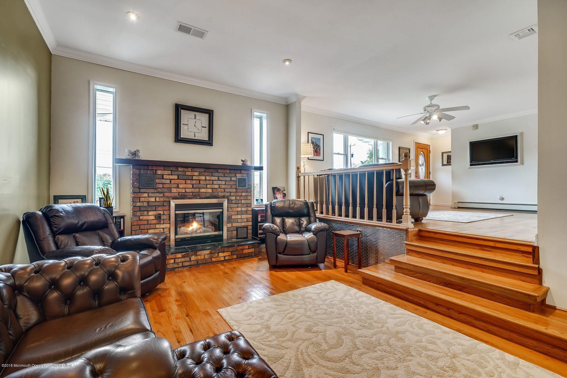 22 Moore Road Marlboro, NJ 07746 - Photo 5 of 47 16