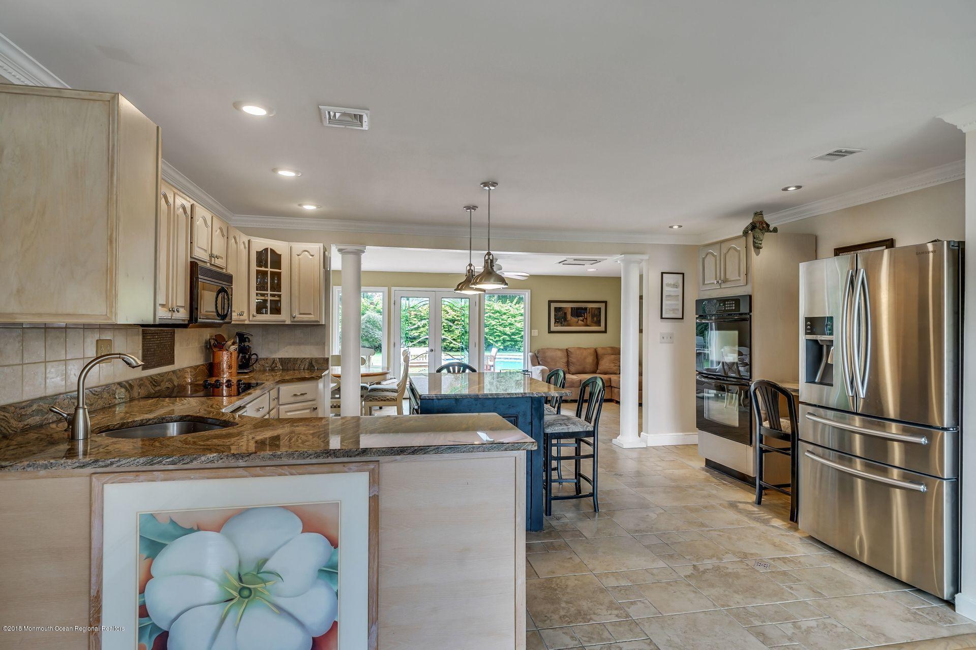 22 Moore Road Marlboro, NJ 07746 - Photo 8 of 47 19