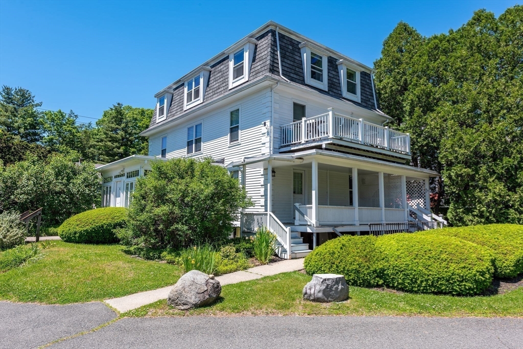95 East Pleasant Street, Unit H Amherst, MA 01002 - Photo 4 of 34