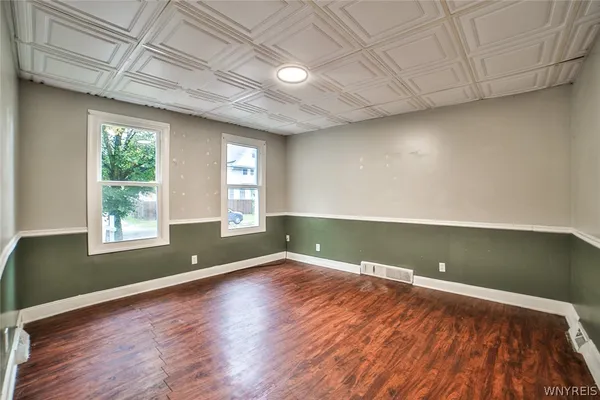 $220,000 | 1332 West Avenue, Buffalo, NY 14213