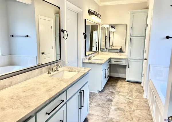 $495,000 | 41133 Clearwater Avenue, Gonzales, LA 70737
