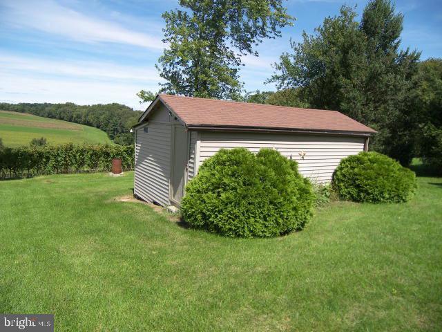 1450 Old Line Road Manheim, PA 17545 - Photo 14 of 18