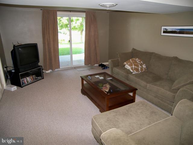 1450 Old Line Road Manheim, PA 17545 - Photo 5 of 18