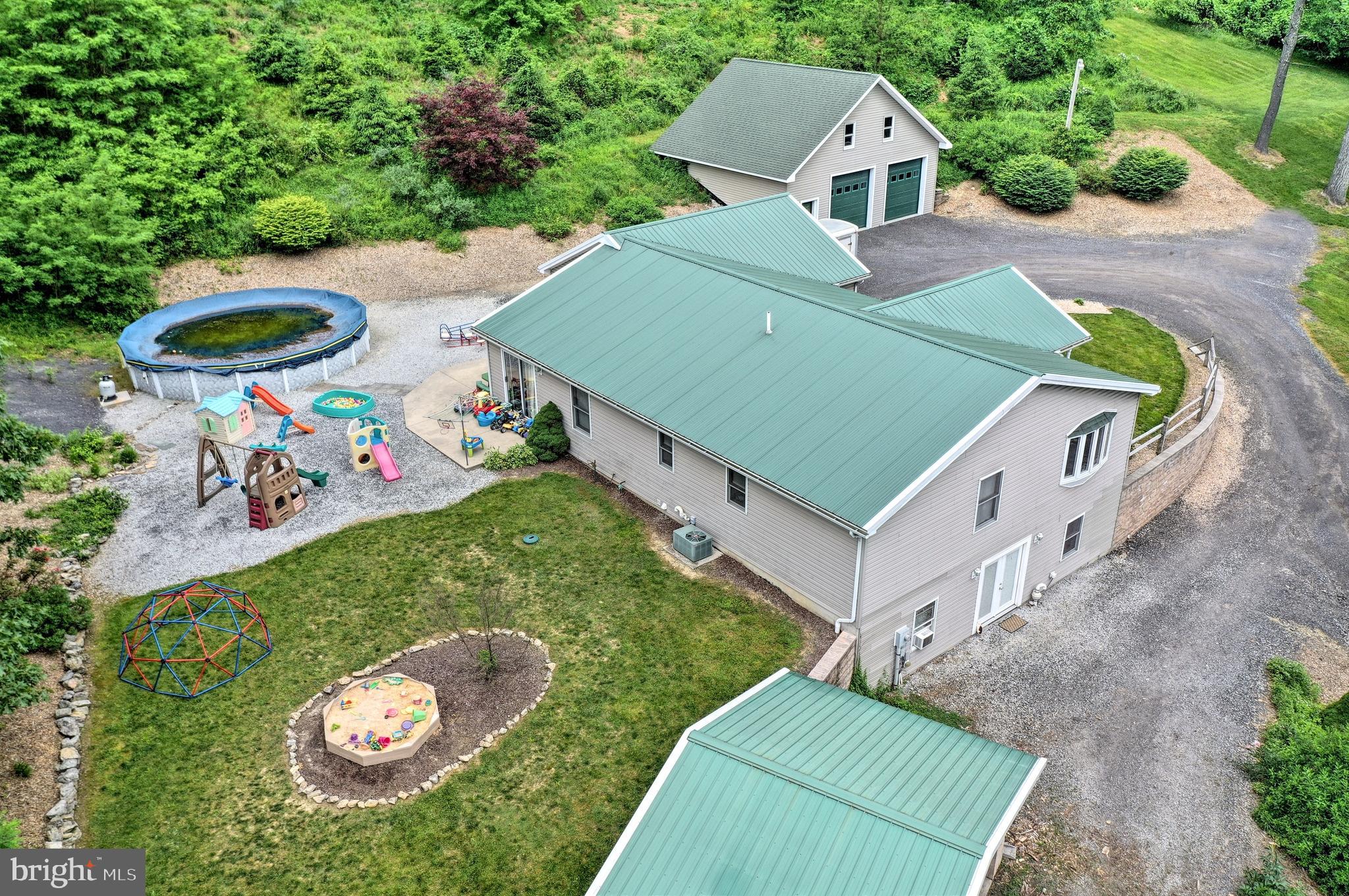 5425 Chambersburg Road Orrtanna, PA 17353 - Photo 12 of 41 Gallery Image 12