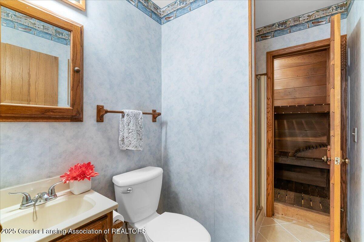 4240 Dell Road Lansing, MI 48911 - Photo 21 of 90 37-Media Jett - 29