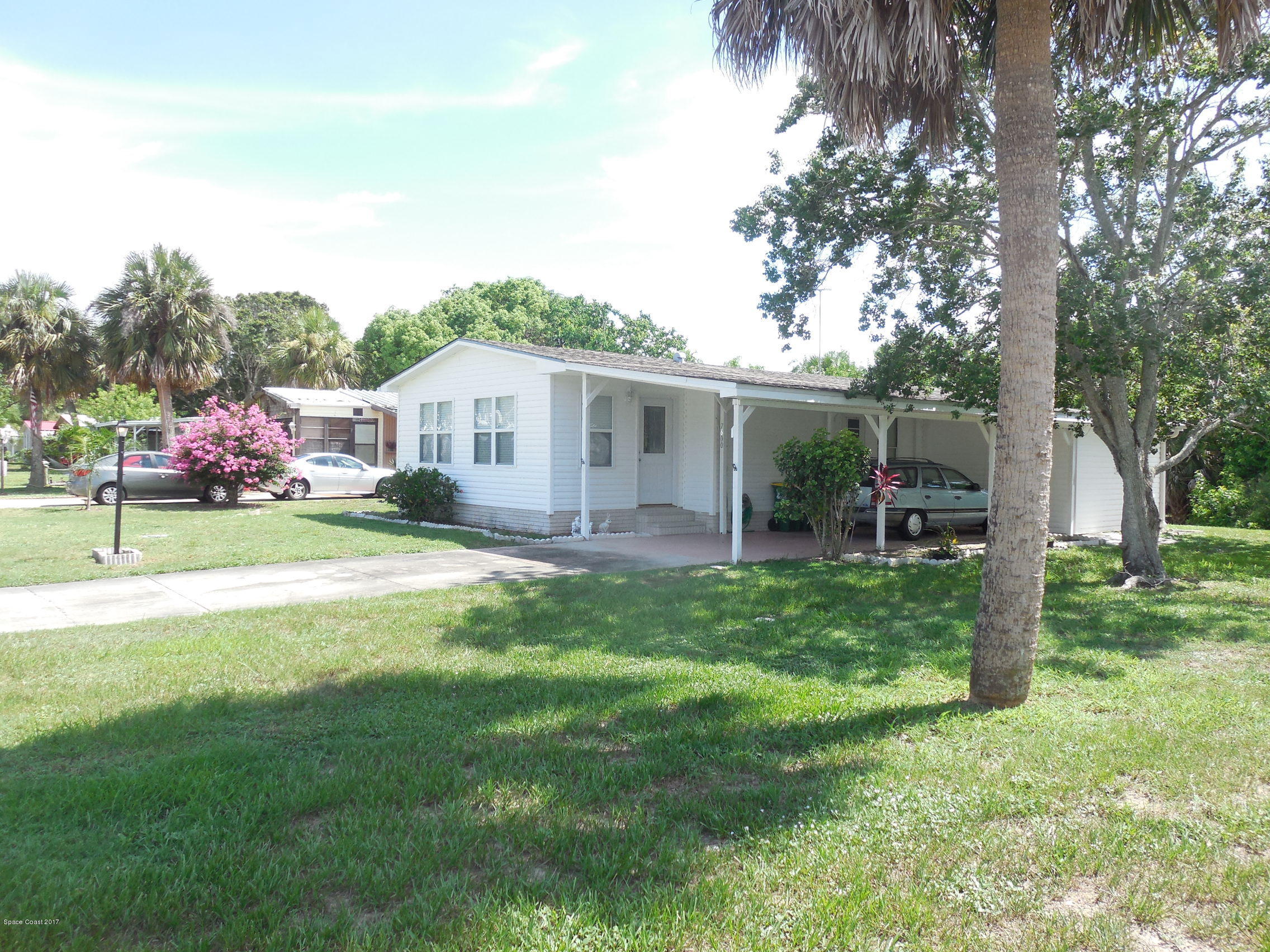 7600 Blackhawk Road Micco, FL 32976 - Photo 1 of 39 7600 Blackhawk 018