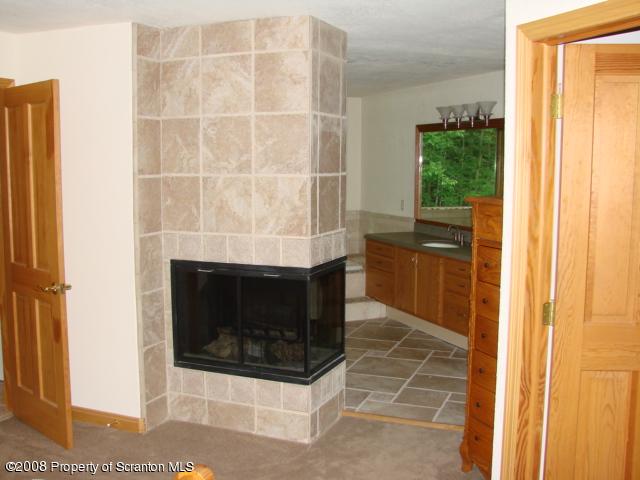 106 Brookside Road Dalton, PA 18414 - Photo 15 of 33 Gallery Image 15