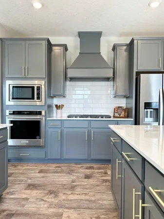 $659,990 | 1725 Oak Creek Pass, Chaska, MN 55318