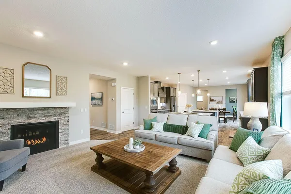 $659,990 | 1725 Oak Creek Pass, Chaska, MN 55318