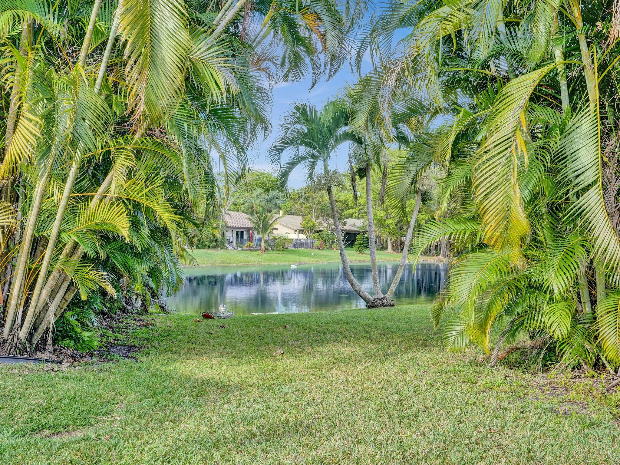 21199 Escondido Way Boca Raton, FL 33433 - Photo 20 of 25 Photo 20