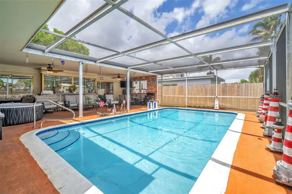 $850,000 | 1911 North 53rd Avenue, Hollywood, FL 33021