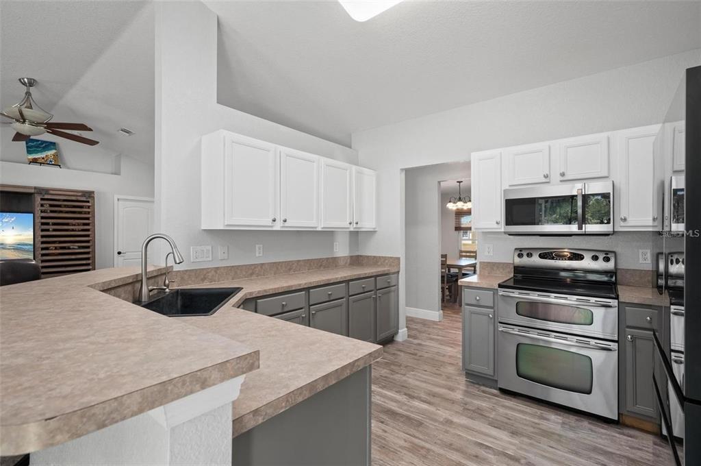 5250 Sunnyvale Road North Port, FL 34288 - Photo 13 of 50