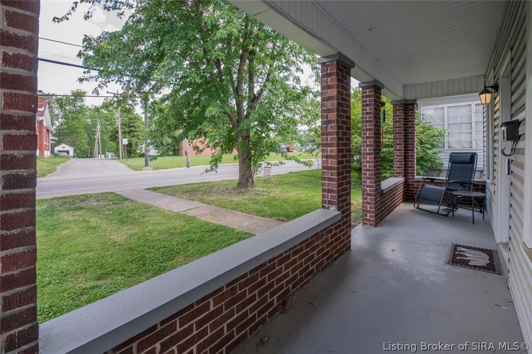 2407 Charlestown Road New Albany, IN 47150 - Photo 4 of 37