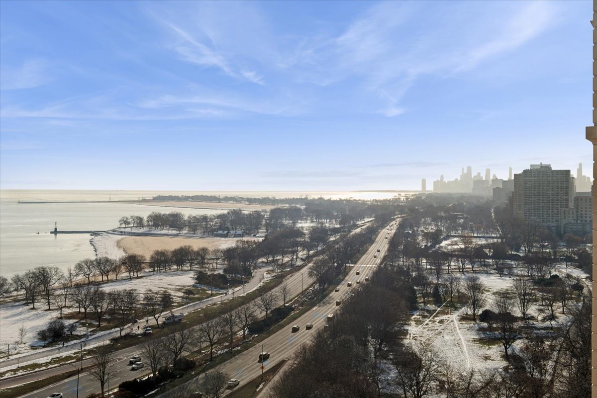 5555 North Sheridan Road, Unit 1716 Chicago, IL 60640 - Photo 12 of 24 a view of a city