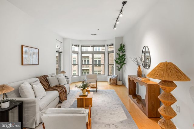 $305,000 | 1209 North Charles Street, Unit 314, Baltimore, MD 21201