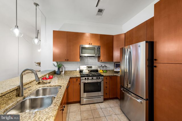 $305,000 | 1209 North Charles Street, Unit 314, Baltimore, MD 21201
