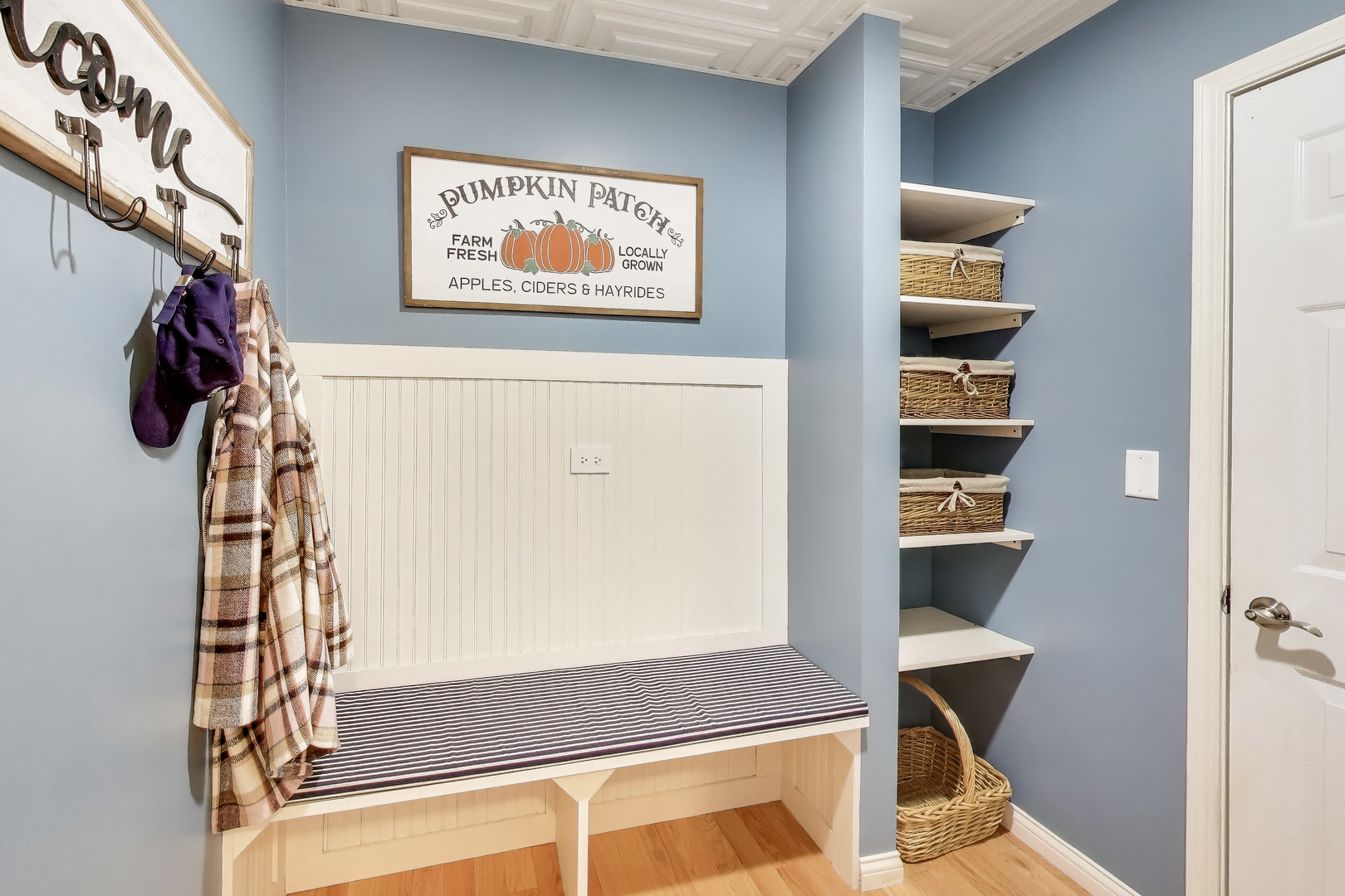 470 Country Place Lindenhurst, IL 60046 - Photo 11 of 29