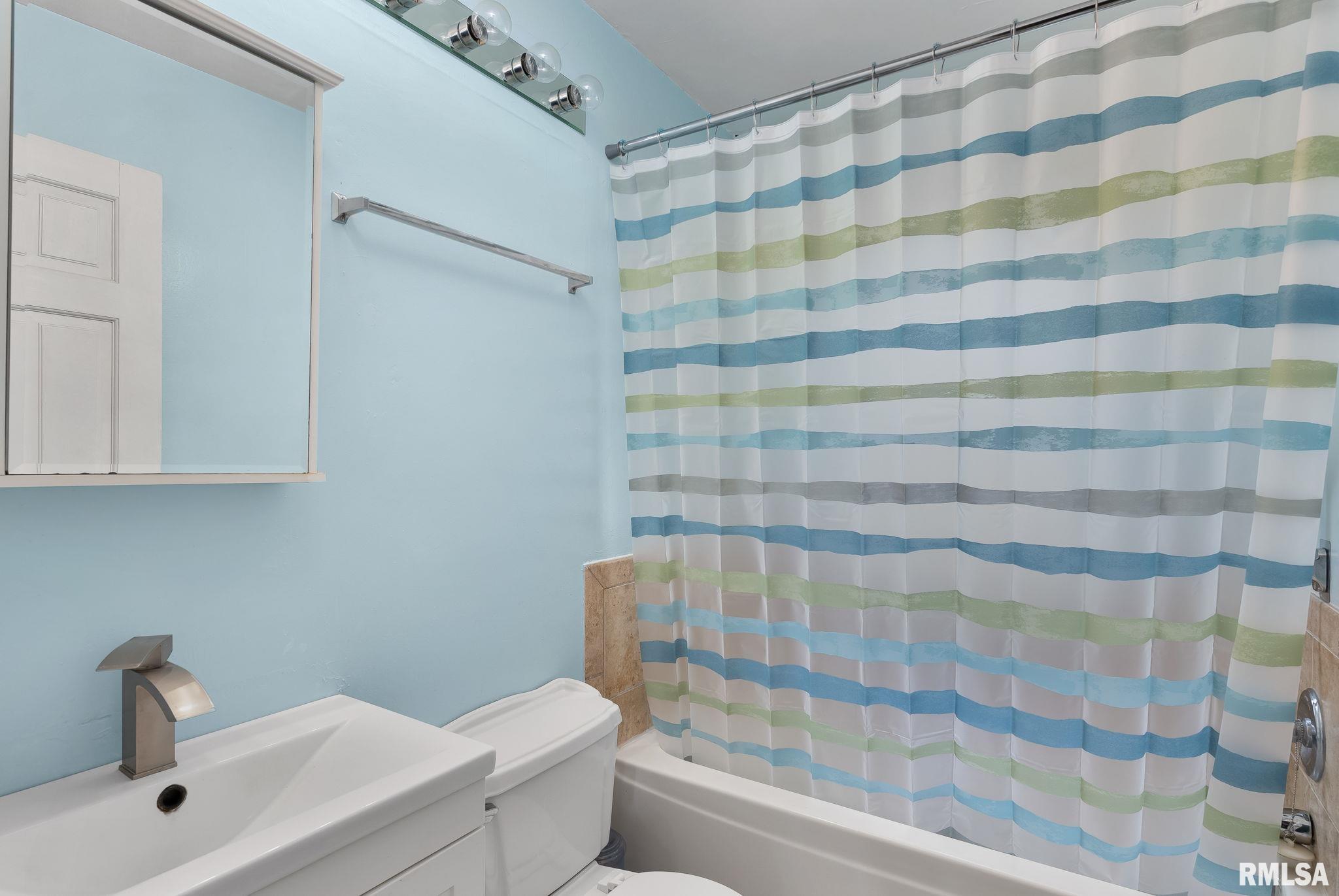 823 South Spring Street Geneseo, IL 61254 - Photo 8 of 11 Gallery Image 8
