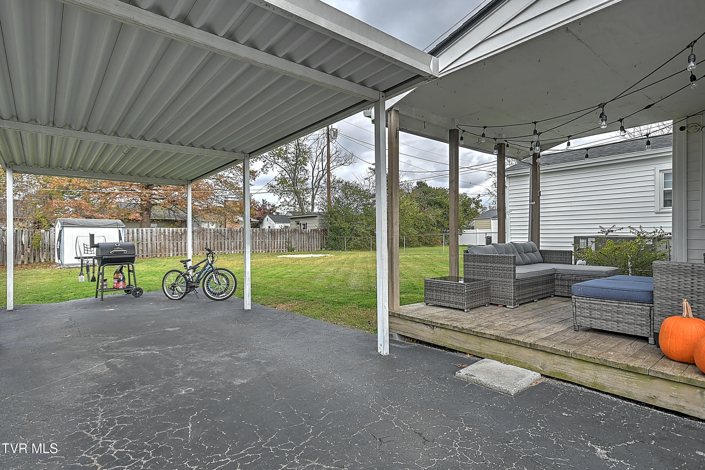 1544 Kings Road Kingsport, TN 37664 - Photo 32 of 36 1544 Kings Rd CM-34