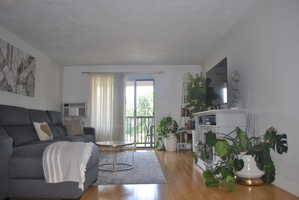 3 Walker Road, Unit 10 North Andover, MA 01845 - Photo 8 of 24 Gallery Image 8