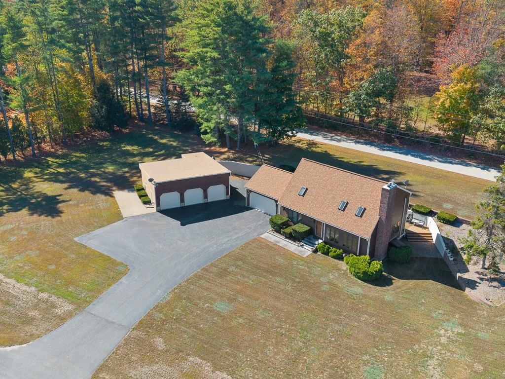 1005 Highway 106 Loudon, NH 03307 - Photo 2 of 58