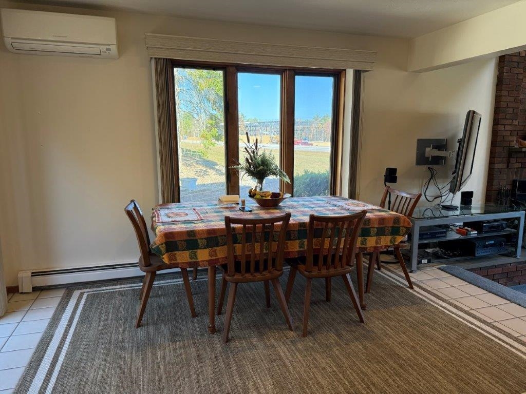 1005 Highway 106 Loudon, NH 03307 - Photo 5 of 58