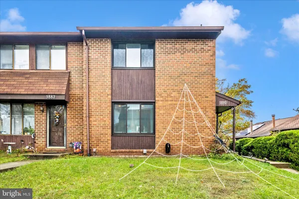 $385,000 | 5880 Critter Court, Unit 906, Elkridge, MD 21075